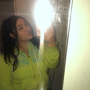 Meet your Posher, Zulema